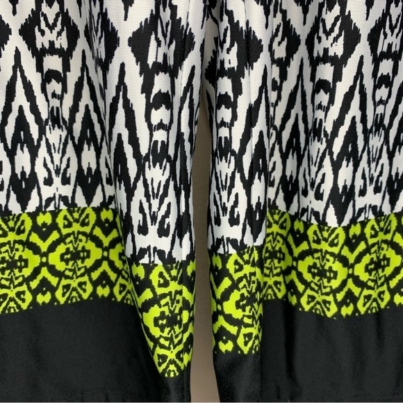 Apt 9 Black White Green Cropped Capri Pants Stretch Medium Pull On Elastic Waist - Picture 10 of 10